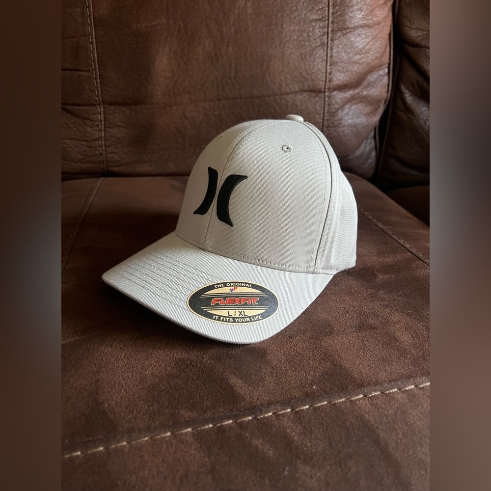 Men’s Stretch Fitted Hurley Hat